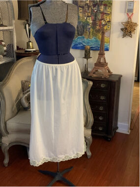 Women's vintage French Maid cream with green Lace Trim Skirt Size L